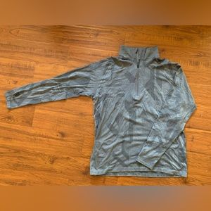 Lightweight lululemon sweatshirt